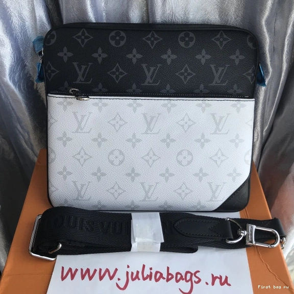 Frstbag ru LOUIS VUITTON DISTRICT 0810